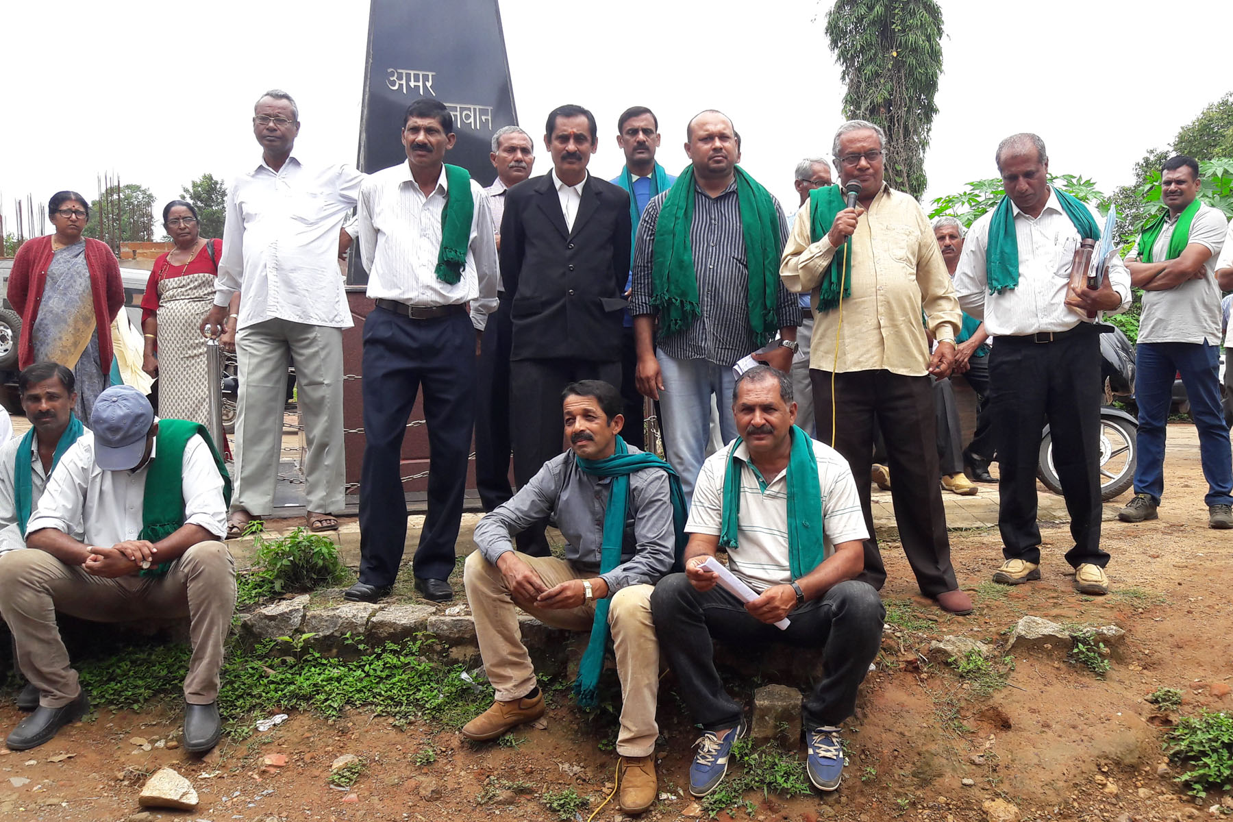 ವೀರಾಜಪೇಟೆ: ಜಿಲ್ಲಾ ರೈತ ಸಂಘದಿಂದ ಪ್ರತಿಭಟನೆ